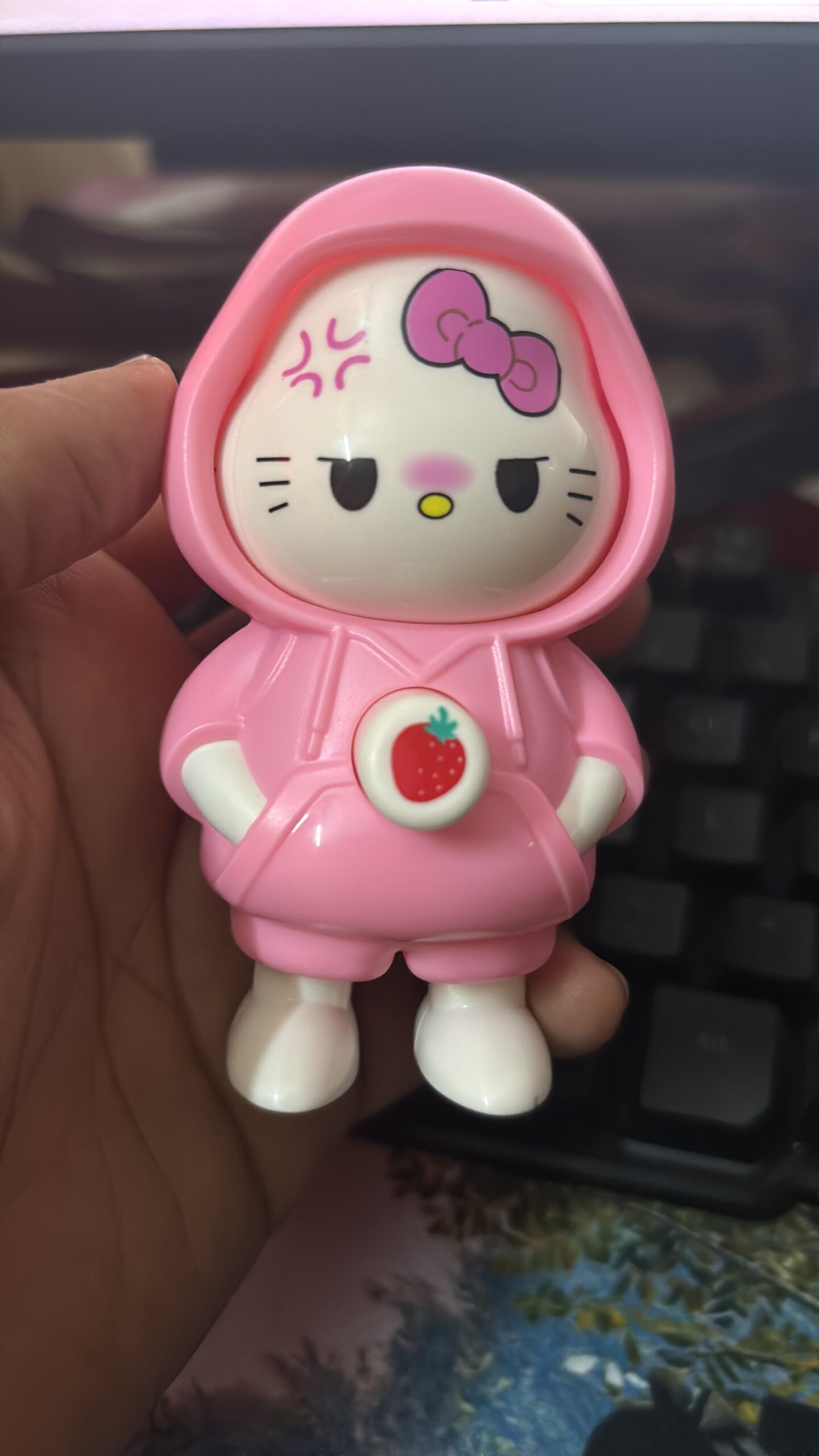Hello Kitty Rotating Keychain